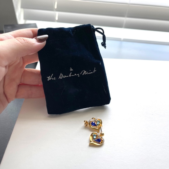 Danbury Mint Forever Birth Stone Earrings - Picture 3 of 3